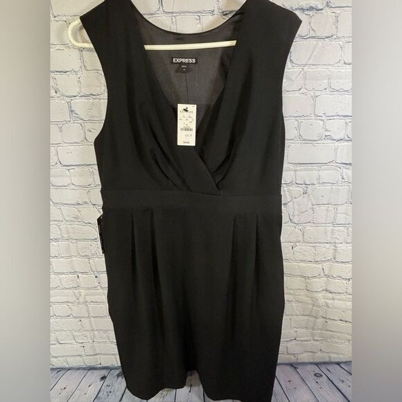 NWT Express Black LBD Sleeveless V Neck Classic Timeless Minimalist Dress 12 - Picture 1 of 10